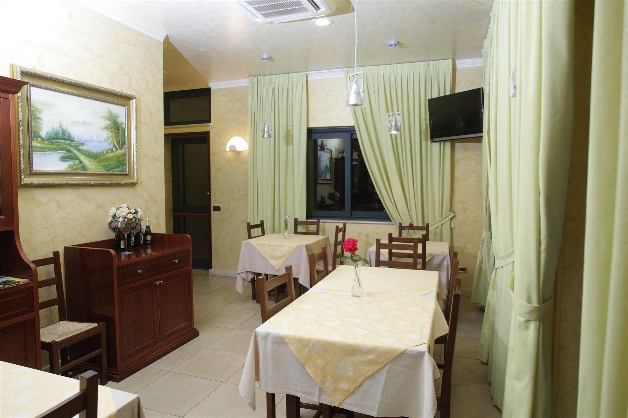 Pino Hotel Джиццерия Экстерьер фото